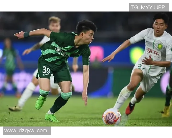 张秀英专访:从青涩少女到足球传奇的成长之路