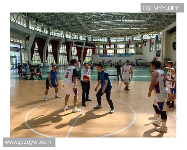 成都篮球队中路突破战术解析与球队未来发展展望